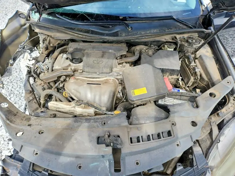 2015 TOYOTA CAMRY SE  