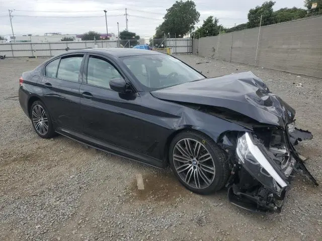 2019 BMW 530E   