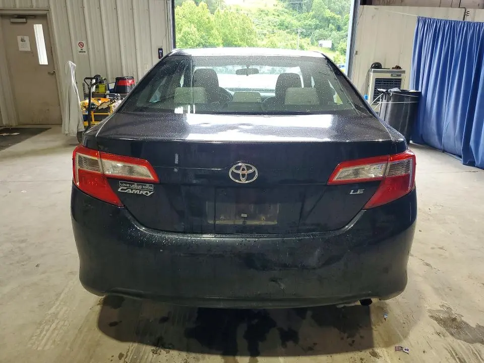 2014 TOYOTA CAMRY LE  