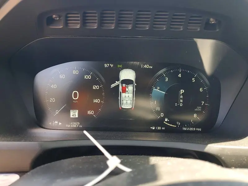 2018 VOLVO XC90 T5  