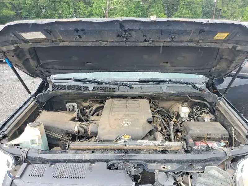 2015 TOYOTA TUNDRA CREWMAX SR5  