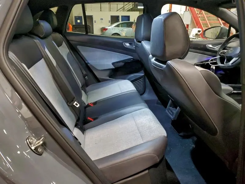 2023 VOLKSWAGEN ID.4 PRO  