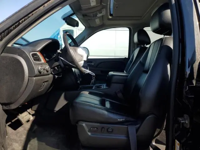 2013 CHEVROLET SUBURBAN K1500 LT  
