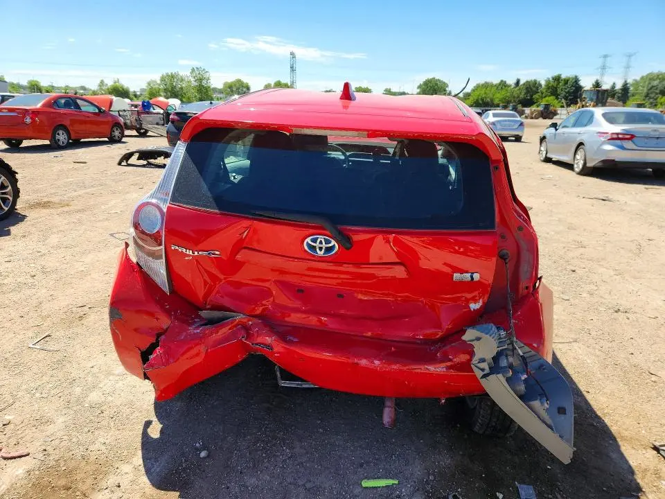 2014 TOYOTA PRIUS C THREE  