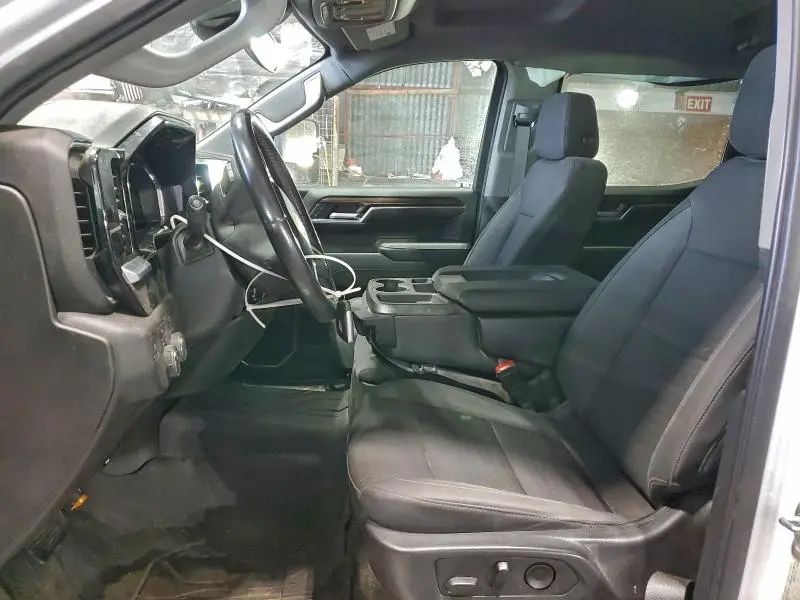 2022 CHEVROLET SILVERADO K1500 LT  