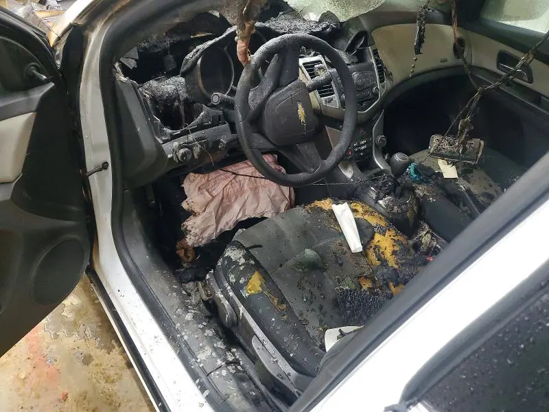 2011 CHEVROLET CRUZE LS  