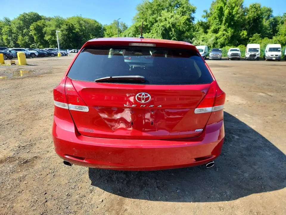 2011 TOYOTA VENZA AWD V6  