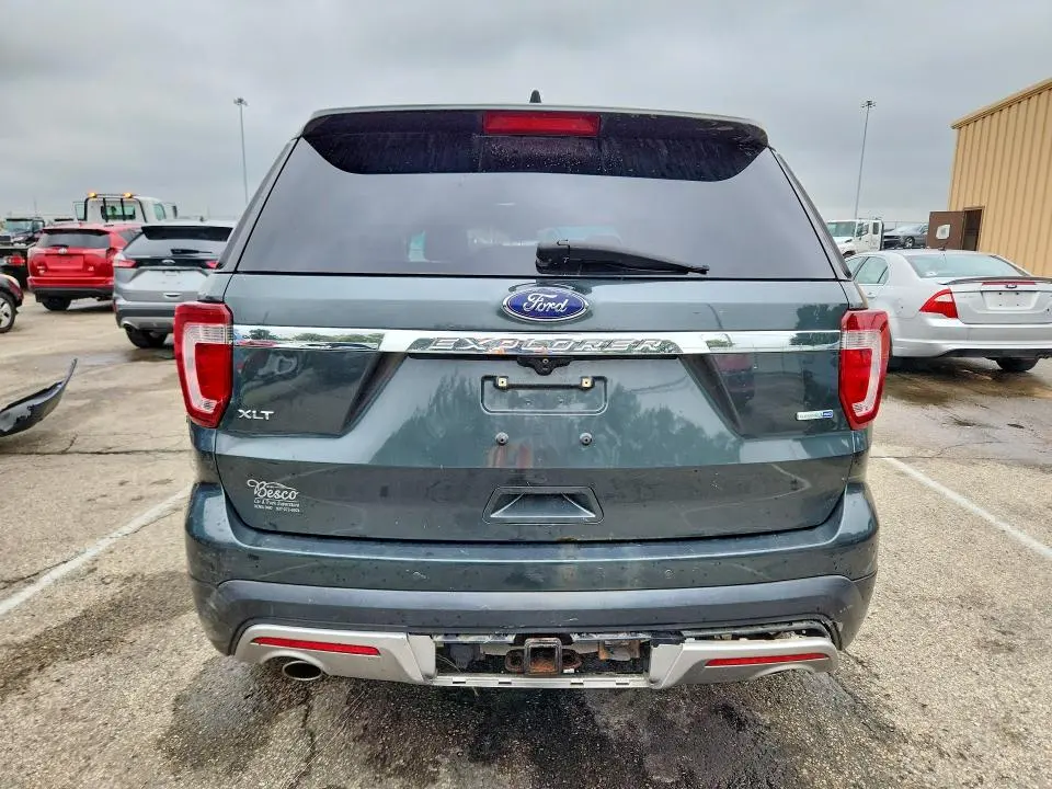 2016 FORD EXPLORER XLT  
