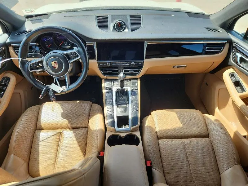 2020 PORSCHE MACAN   