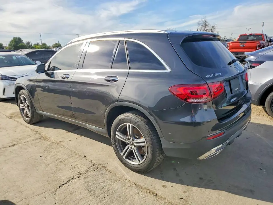 2020 MERCEDES-BENZ GLC 300  