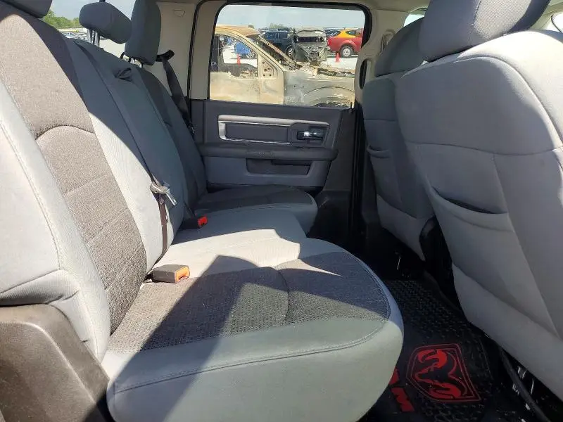 2013 RAM 1500 SLT  