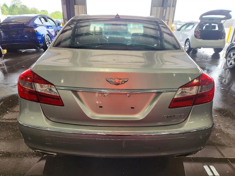 2012 HYUNDAI GENESIS 3.8L  
