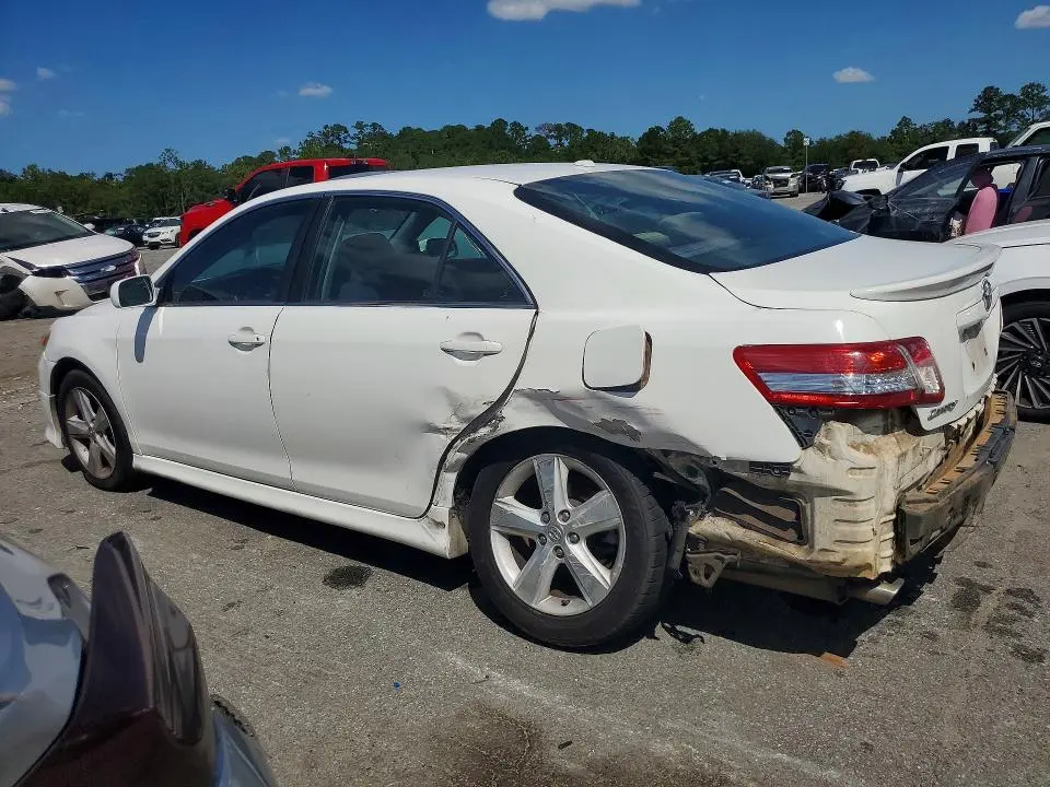 2010 TOYOTA CAMRY SE V6  