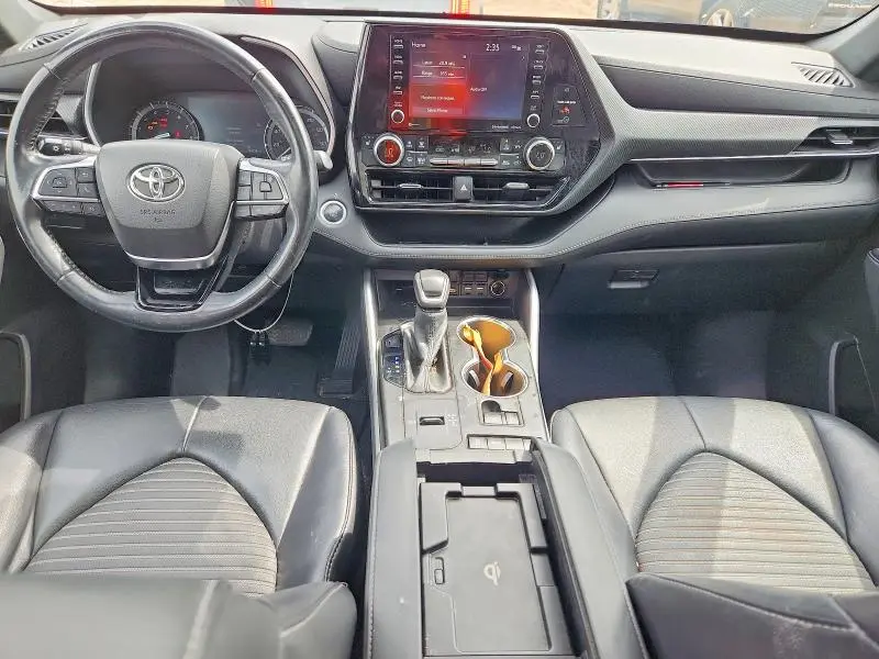 2021 TOYOTA HIGHLANDER XSE  
