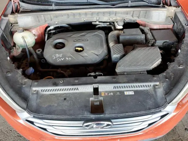 2017 HYUNDAI TUCSON SE  