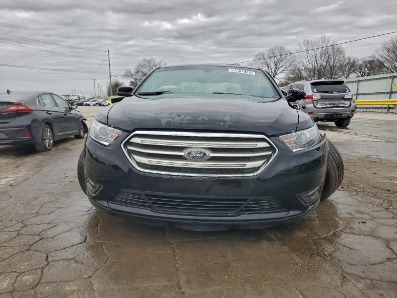 2018 FORD TAURUS SEL  