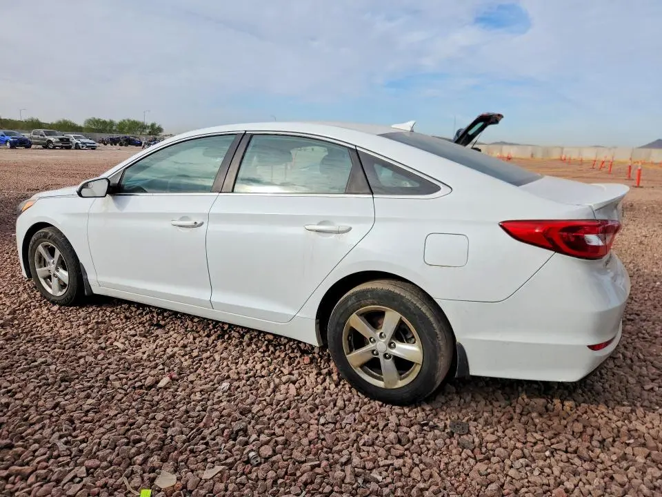 2016 HYUNDAI SONATA SE  