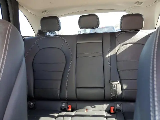 2016 MERCEDES-BENZ GLC 300  