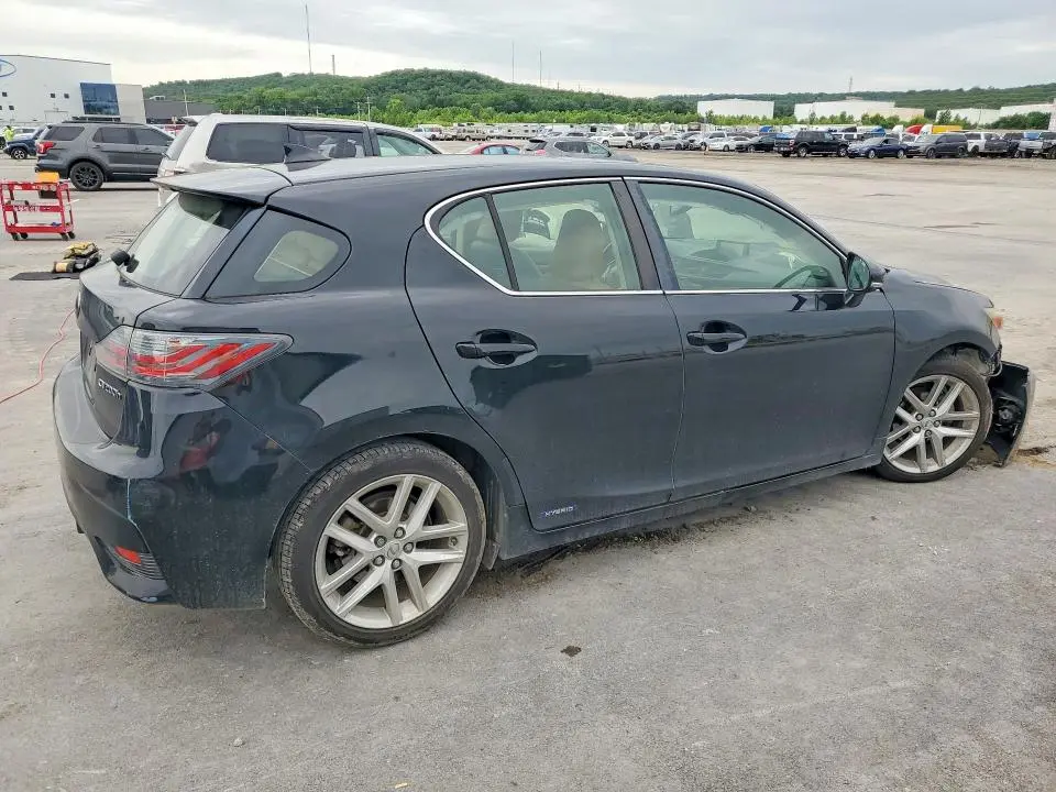 2015 LEXUS CT 200  
