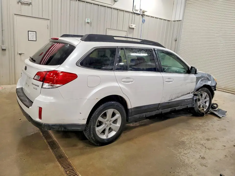 2013 SUBARU OUTBACK 2.5I PREMIUM  