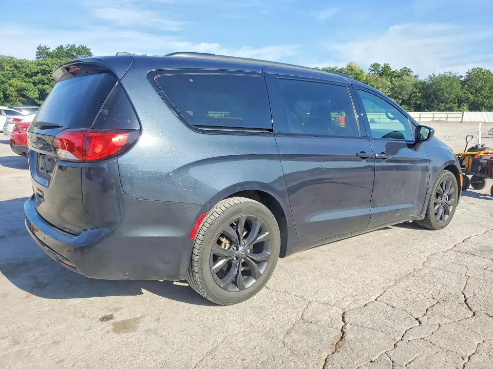 2020 CHRYSLER PACIFICA TOURING L PLUS  