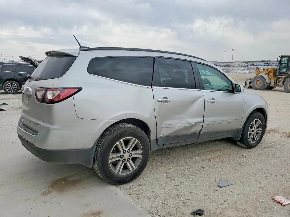 2016 CHEVROLET TRAVERSE LT  