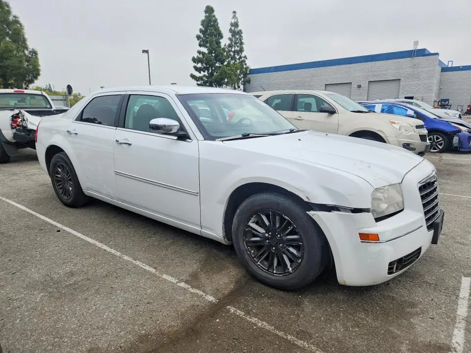 2010 CHRYSLER 300 TOURING  