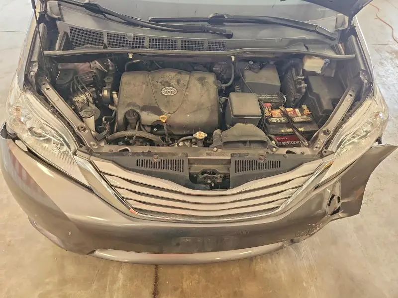 2017 TOYOTA SIENNA XLE PREMIUM 7-PASSENGER  