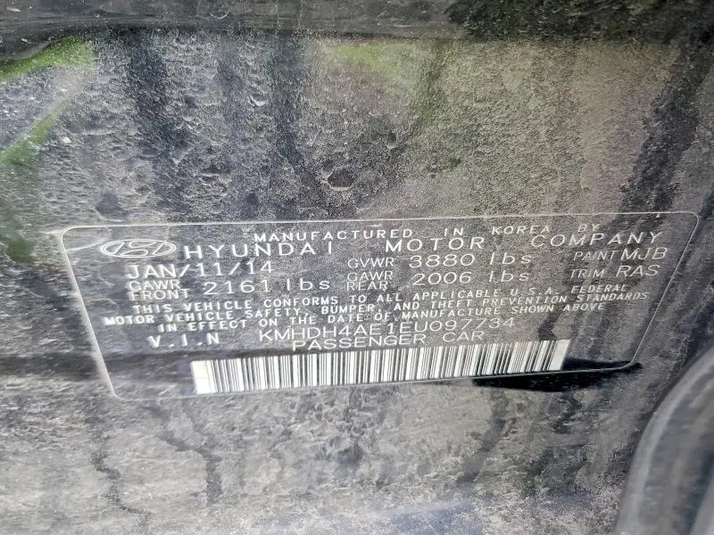 2014 HYUNDAI ELANTRA SE  