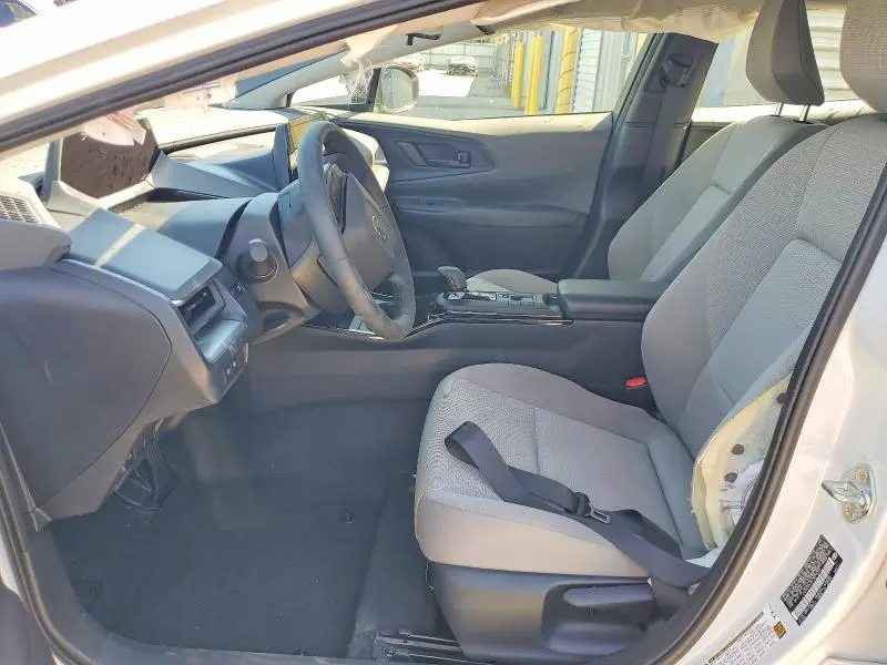 2026 TOYOTA PRIUS LE  