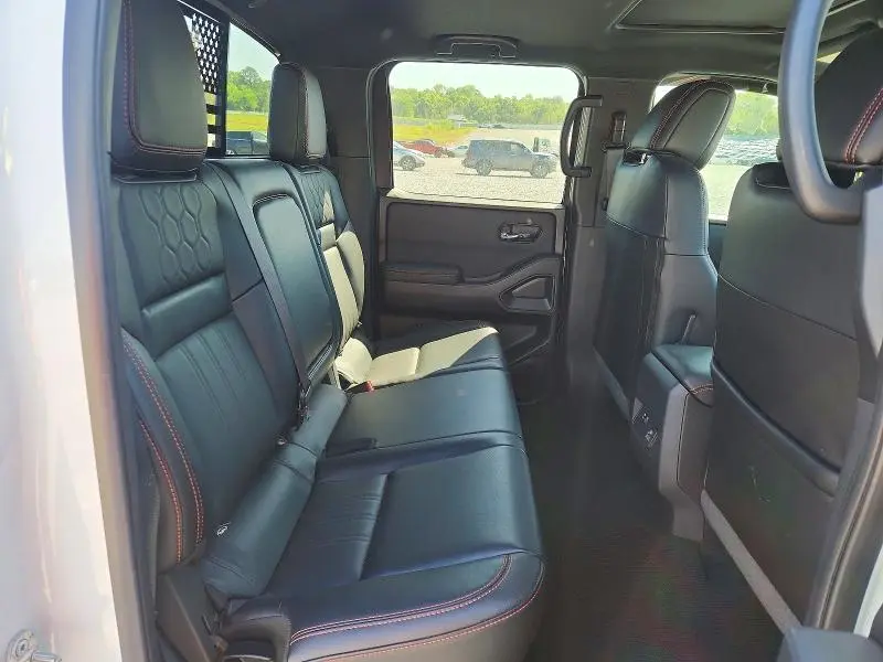 2023 NISSAN FRONTIER PRO-X  