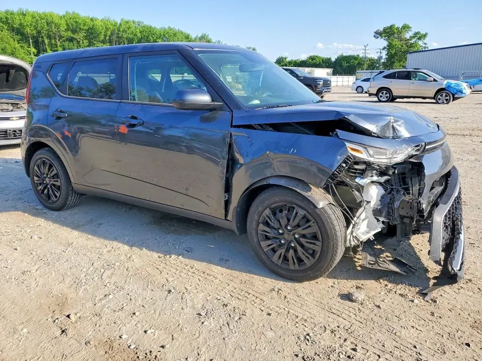 2020 KIA SOUL LX  