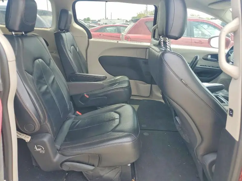 2017 CHRYSLER PACIFICA TOURING L  