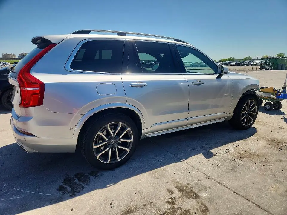 2018 VOLVO XC90 T6  