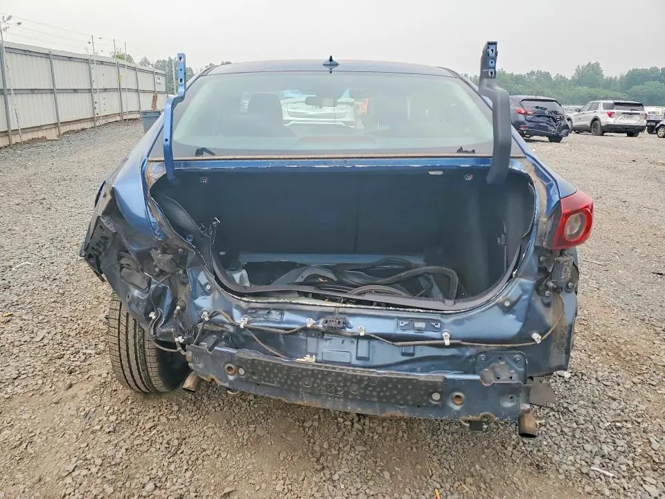 2018 MAZDA 3 TOURING  