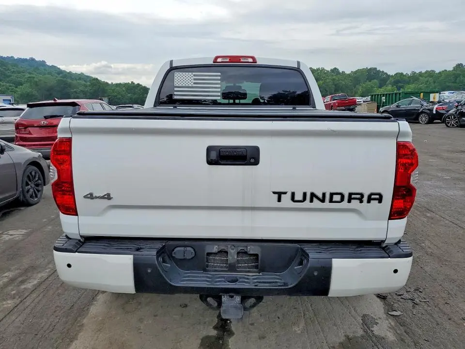2015 TOYOTA TUNDRA LIMITED  