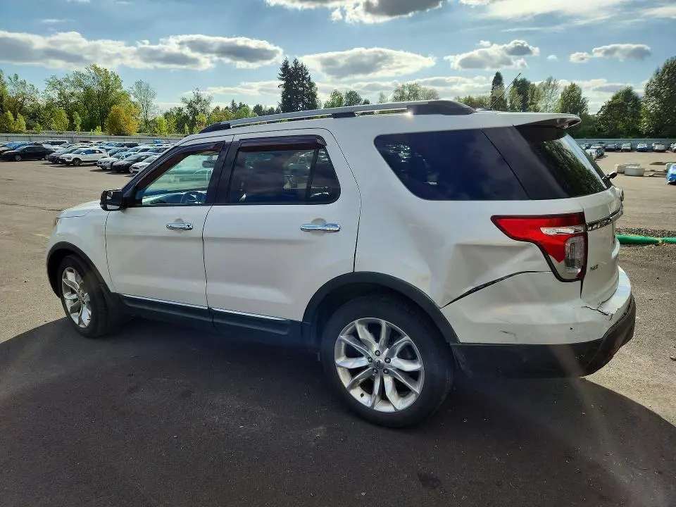 2011 FORD EXPLORER XLT  