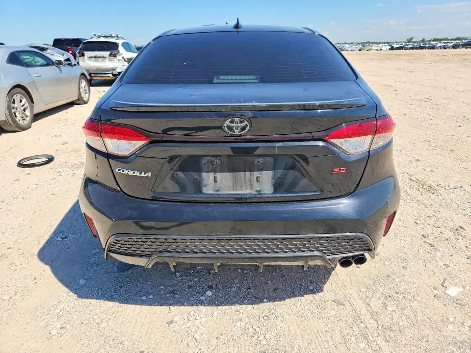 2020 TOYOTA COROLLA SE  