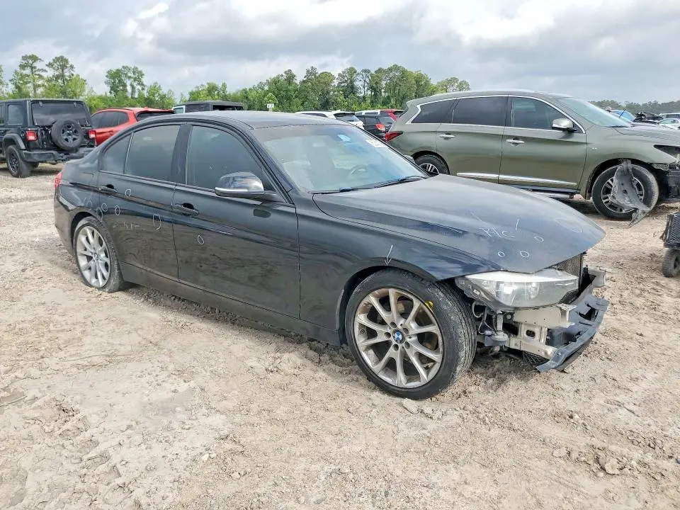 2014 BMW 320   