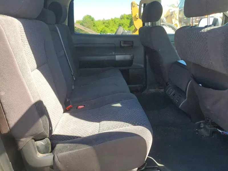 2011 TOYOTA TUNDRA CREWMAX SR5  