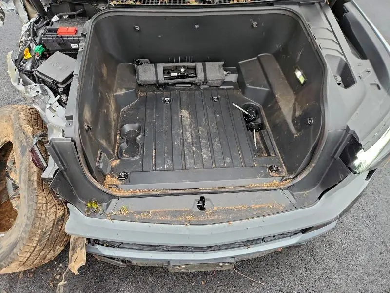 2025 CHEVROLET SILVERADO LT  