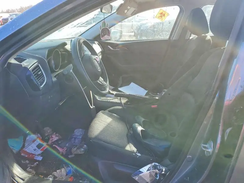 2015 MAZDA 3 TOURING  