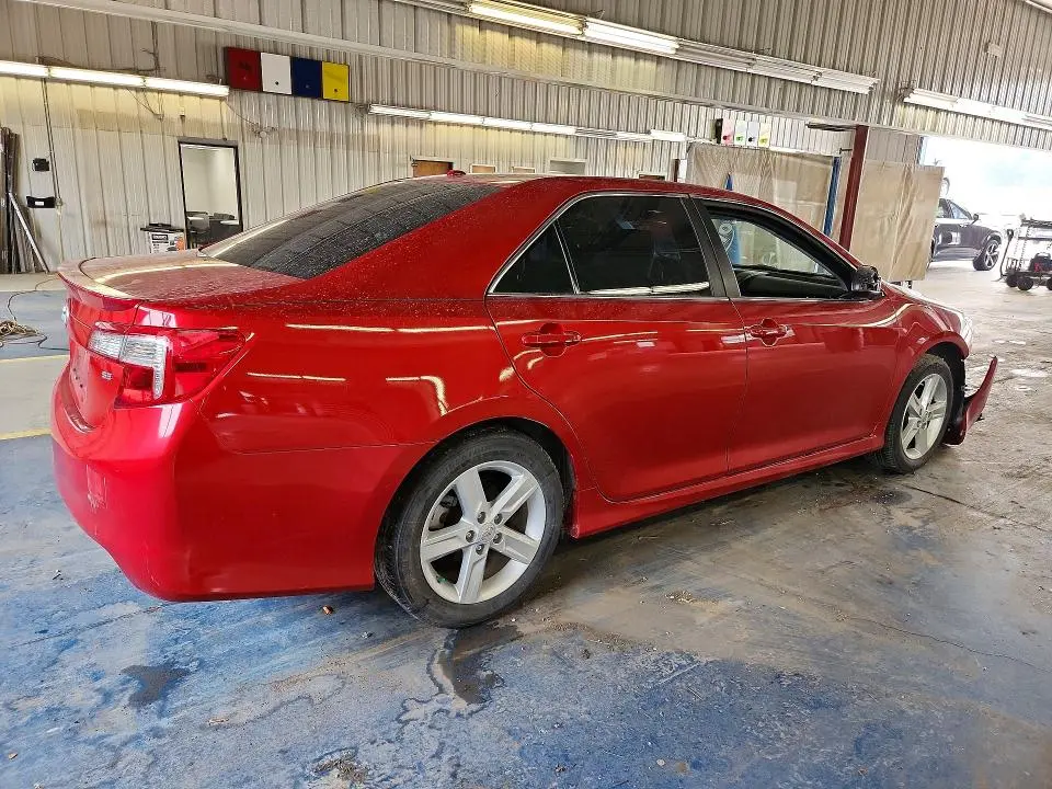 2012 TOYOTA CAMRY SE  