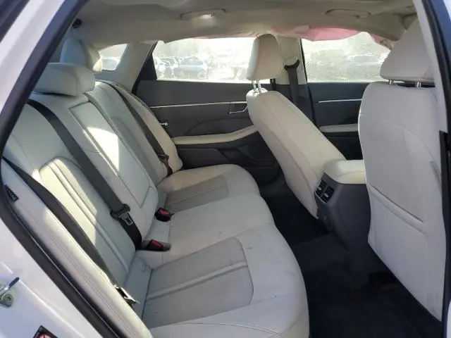 2022 HYUNDAI SONATA SEL  