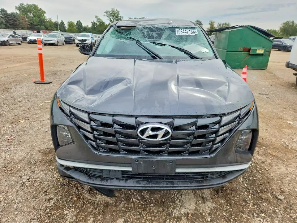 2024 HYUNDAI TUCSON SE  
