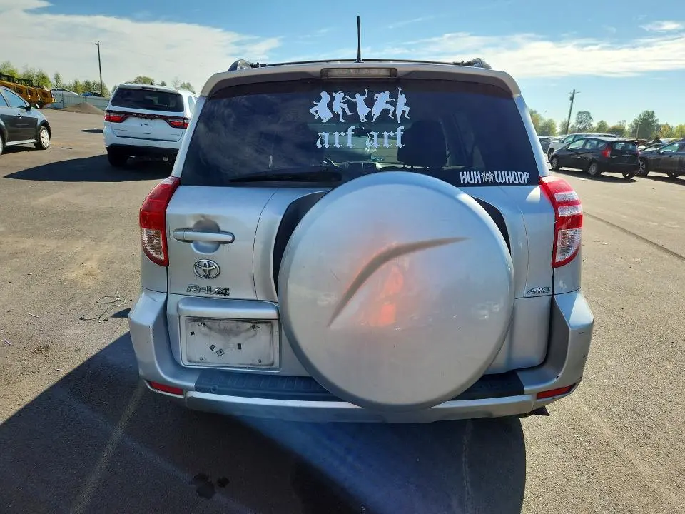 2011 TOYOTA RAV4 BASE  