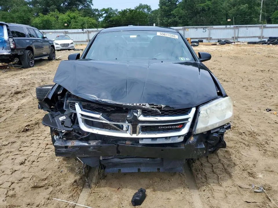 2013 DODGE AVENGER SE  