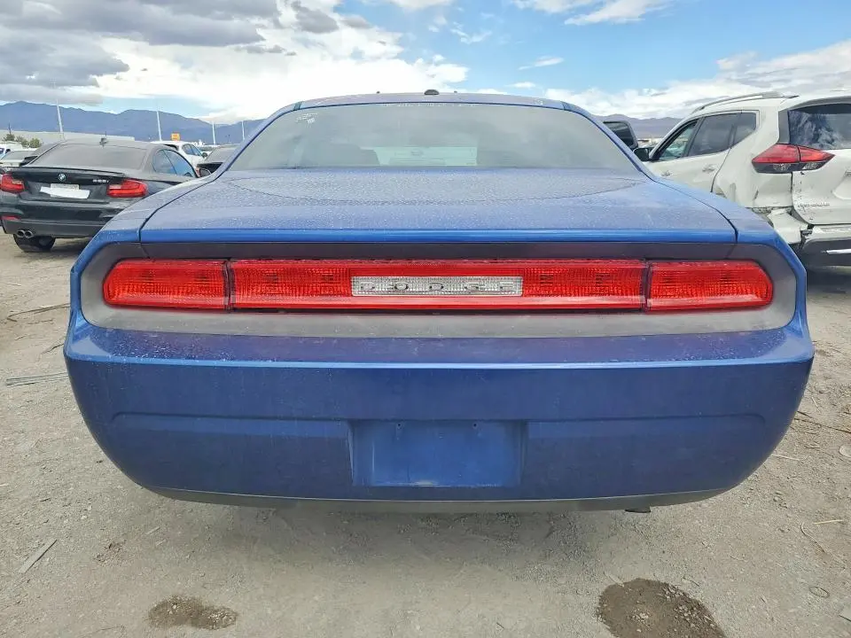 2010 DODGE CHALLENGER SE  
