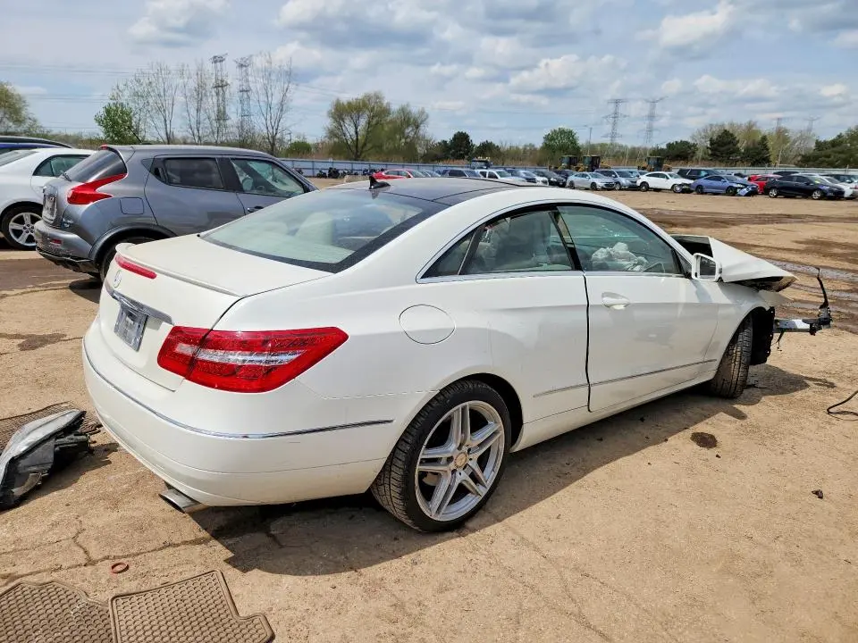 2011 MERCEDES-BENZ E 350  