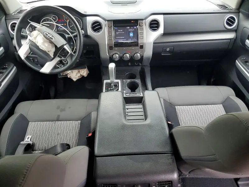 2015 TOYOTA TUNDRA CREWMAX SR5  